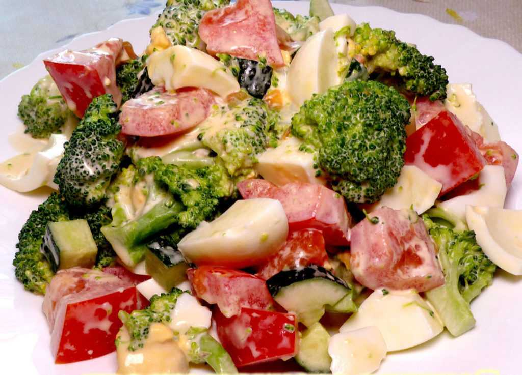 15 действительно вкусных салатов с брокколи