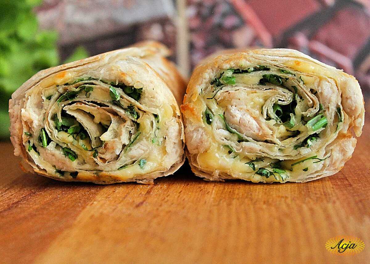 Рулет из лаваша с курицей: пошаговый рецепт с фото