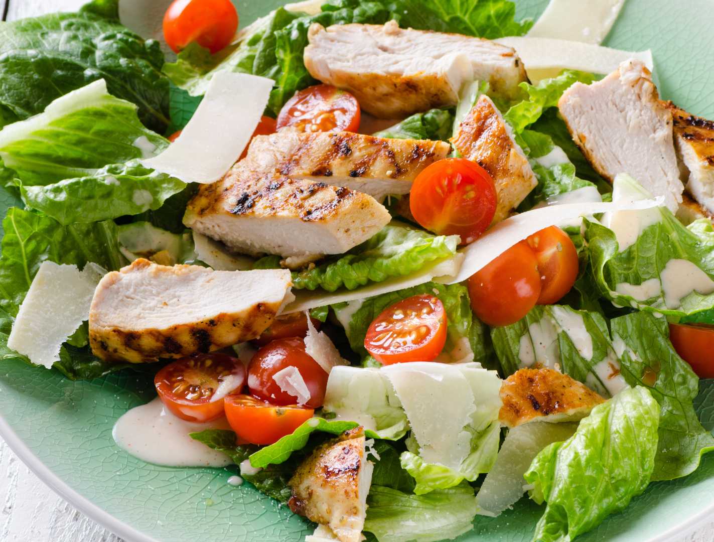 Салат с курицей кукурузой морковью яйцами слоями рецепт с фото пошагово - 1000.menu