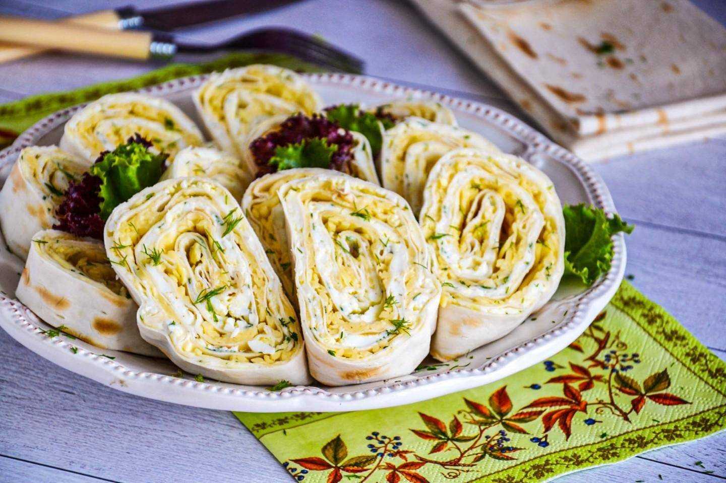 Закуска из сыра: 15 простых, но безумно вкусных праздничных рецептов