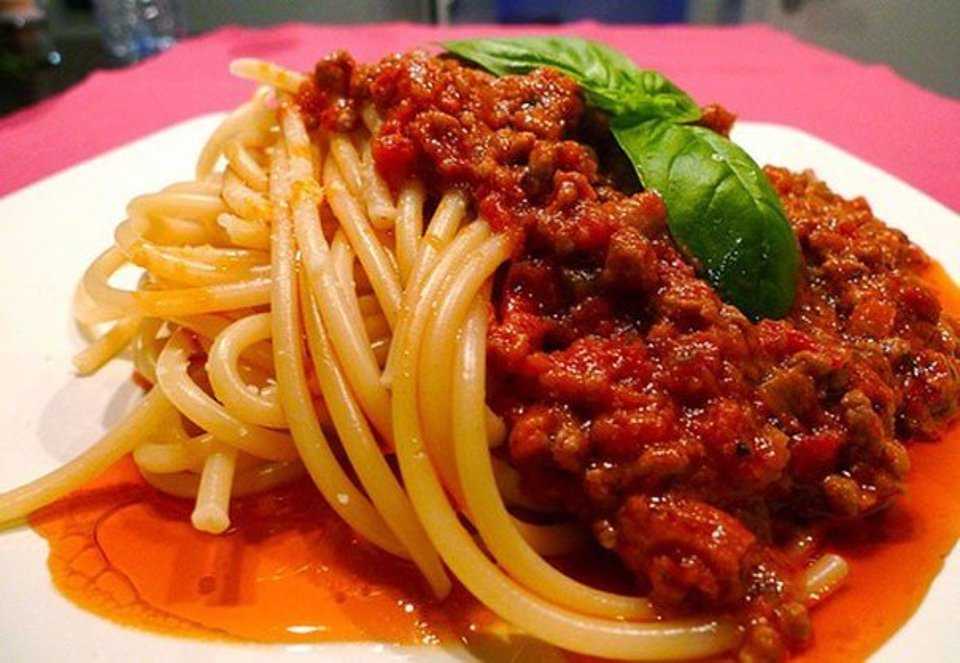 Макароны с томатным соусом — 7 рецептов на сковороде