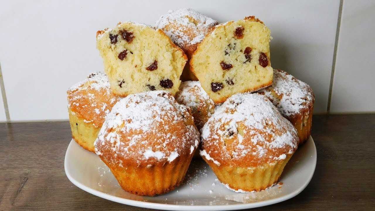 Кексы в силиконовых формочках в духовке