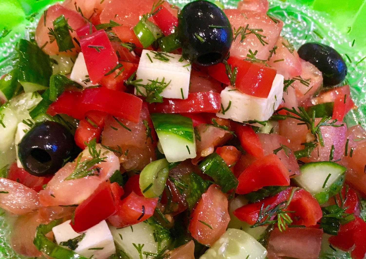 20 салатов с куриной грудкой, которые оценит любая хозяйка