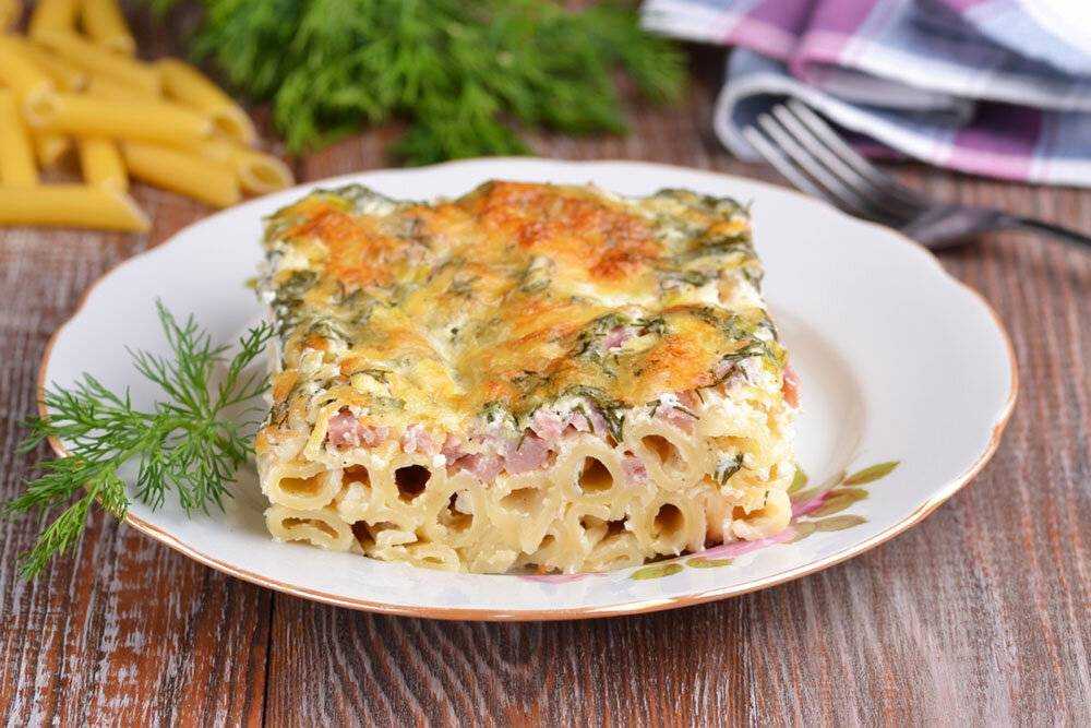 Запеканка из макарон: рецепт с яйцом, как приготовить постную без молока, на сковороде с кабачками, овощная, в микроволновке, из вареных