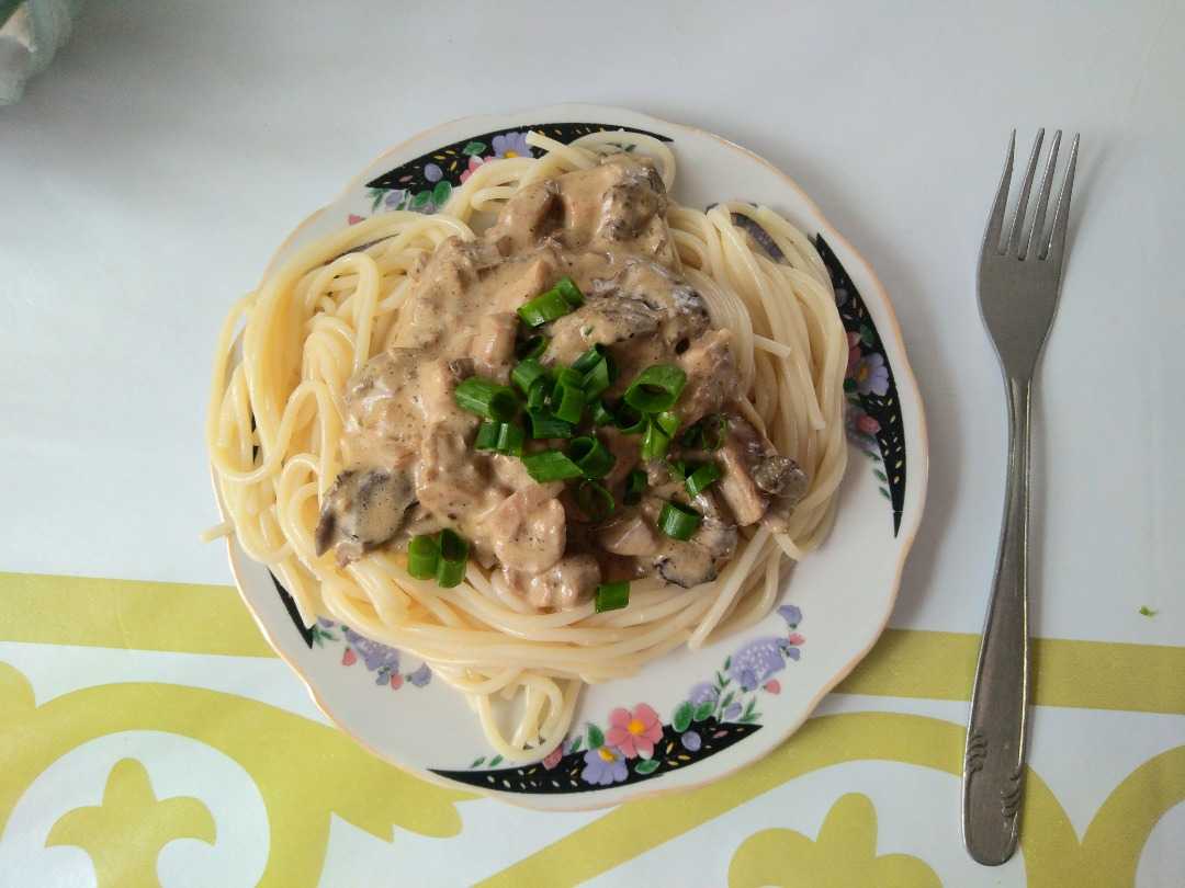 Вкусная подлива из курицы для макарон - вместе мастерим