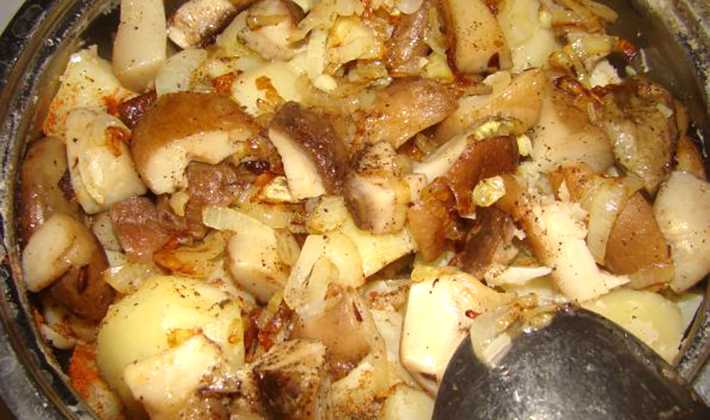 Картошка тушеная с грибами – 10 рецептов