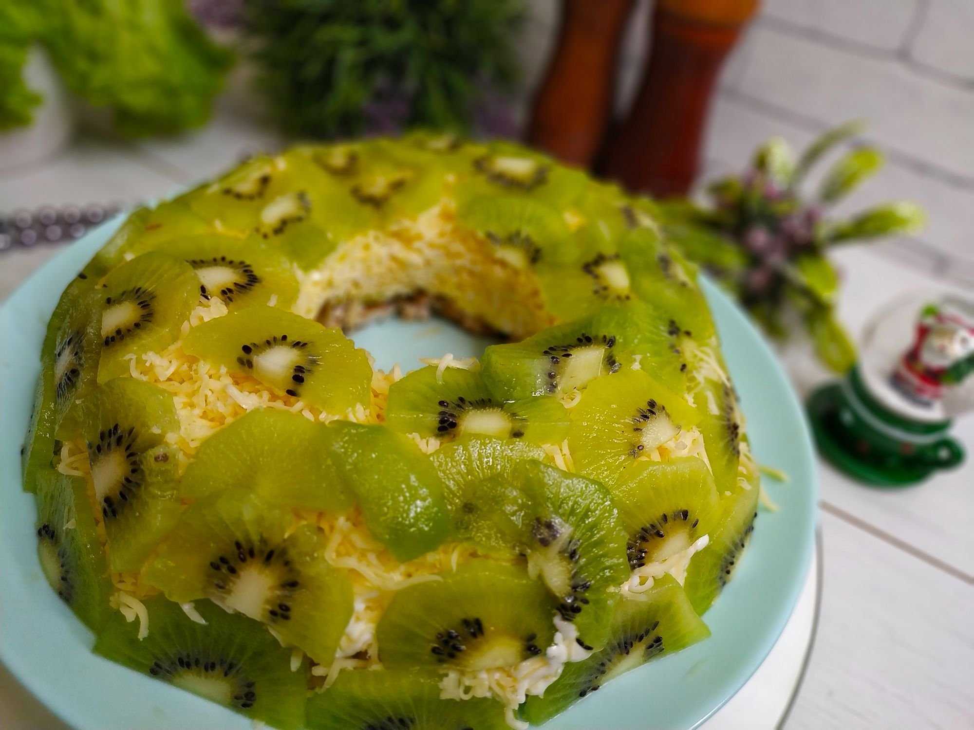 Салат малахитовый браслет: рецепт с киви и курицей