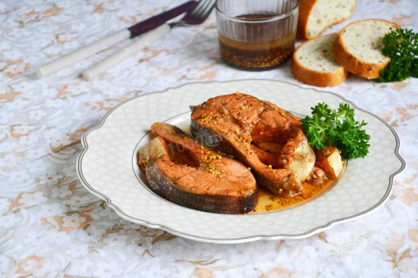Как вкусно приготовить форель в духовке и на сковороде