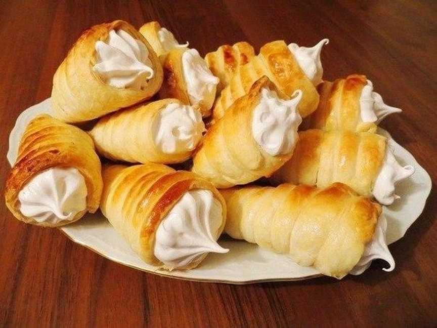 Трубочки с кремом - лучшие рецепты знакомого с детства лакомства