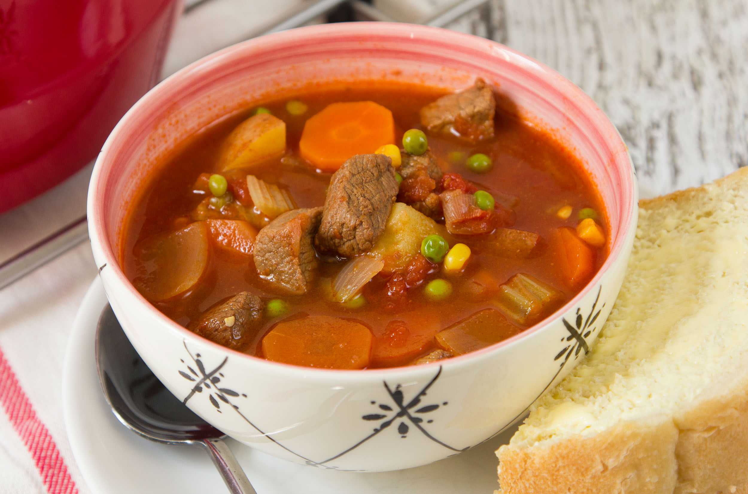 Вкусный суп из говядины с лапшой, подробный рецепт с фото