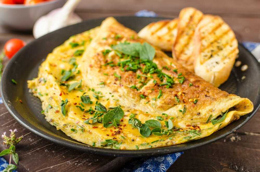 Салат сыр с чесноком яйцом и майонезом рецепт фото пошагово и видео - 1000.menu