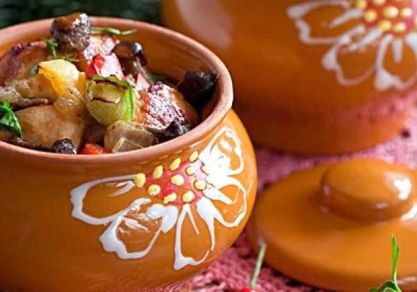 Курица в горшочках — 7 рецептов, как готовить в духовке