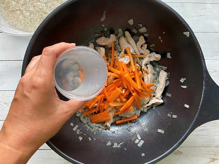 Плов с курицей и грибами: потрясающий домашний рецепт