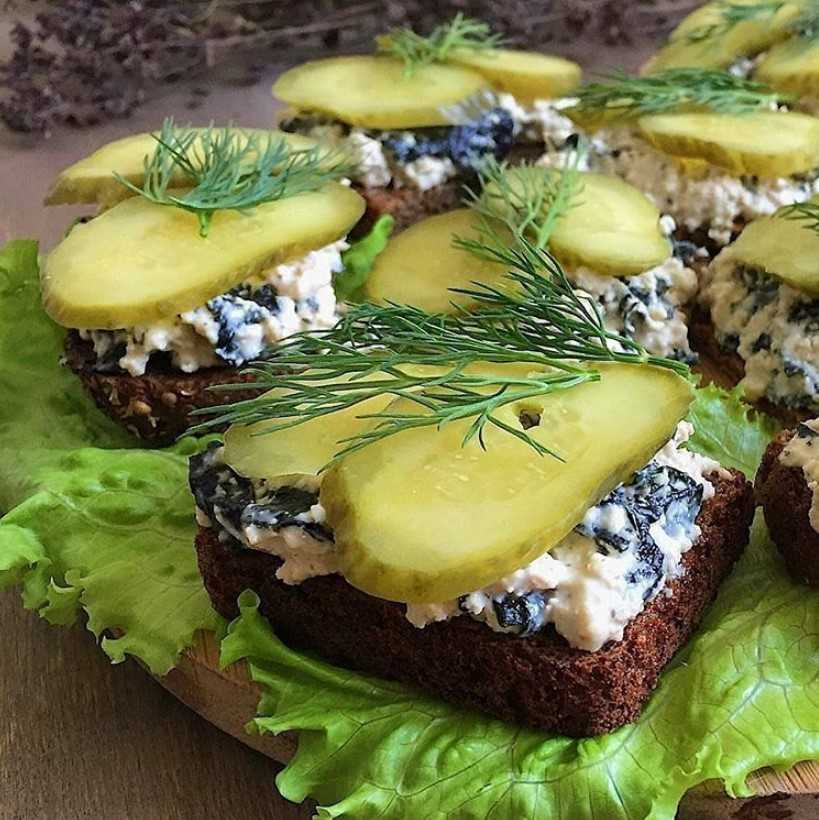 Бутерброды с красной рыбой - простые и вкусные рецепты на праздничный стол