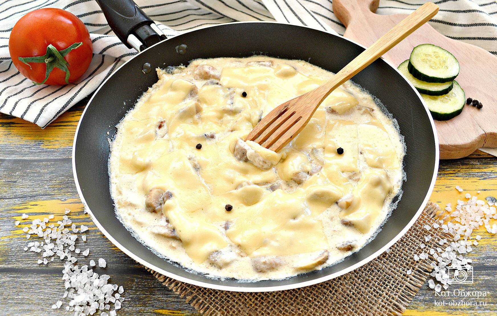 Жюльен из грибов и курицы – сытный изысканный ужин: рецепт с фото