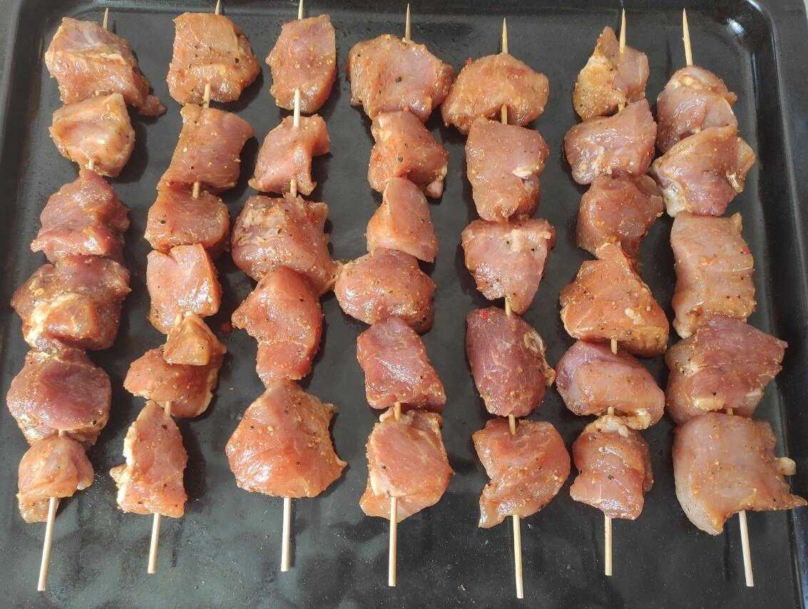 Шашлыки в духовке на шпажках: 10 отличных рецептов