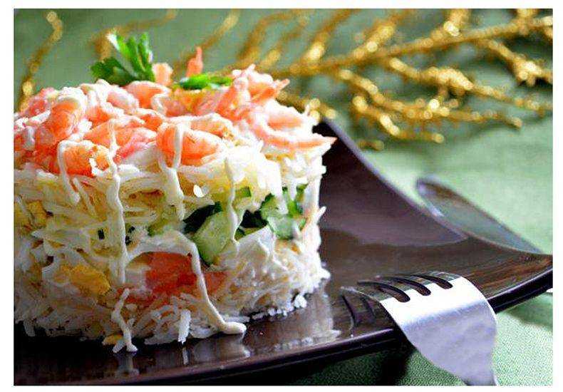 Салаты из морепродуктов и рыбы — 5 простых и вкусных рецептов