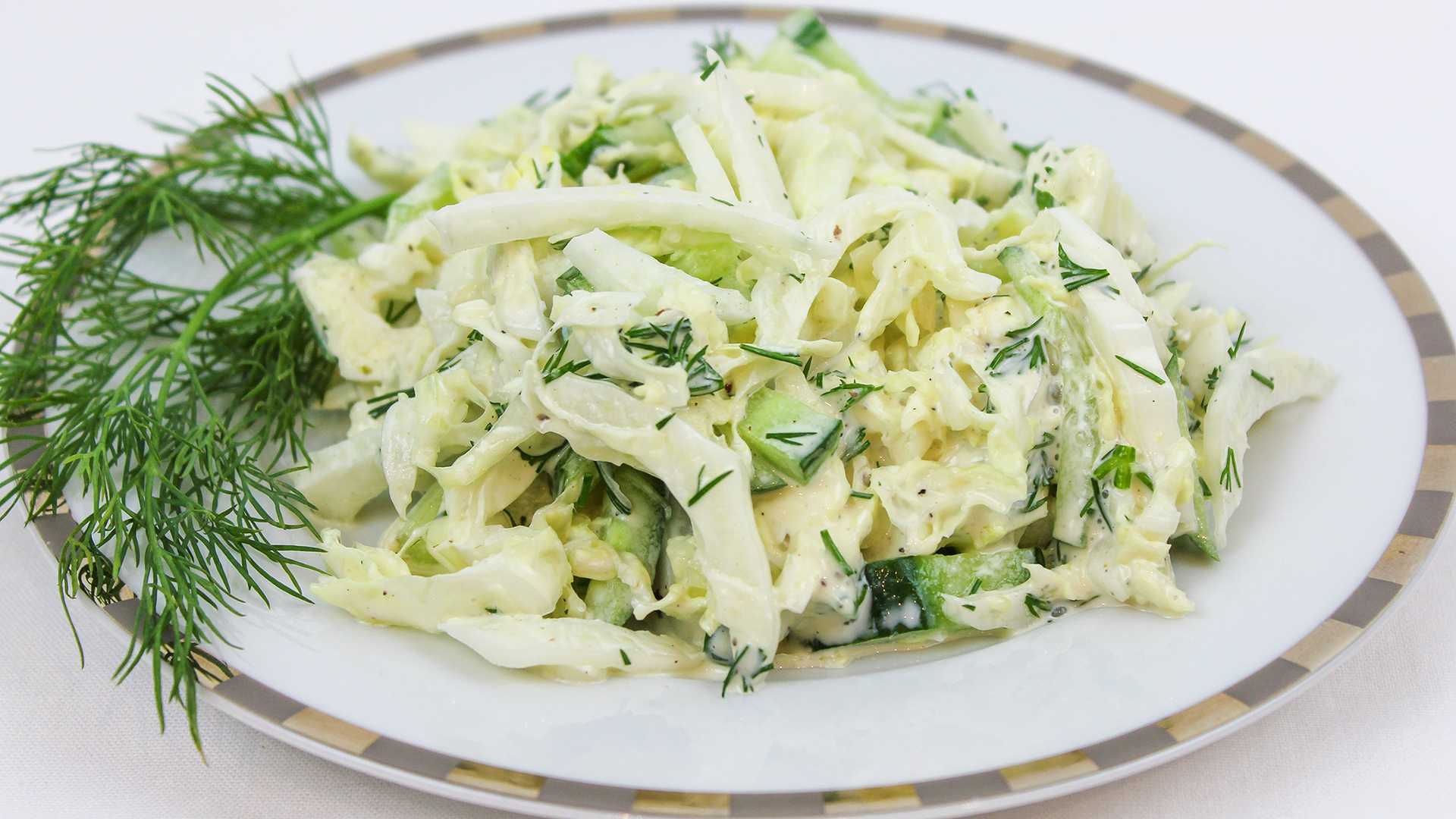 Салаты с куриной грудкой: топ 9 самых востребованных рецептов
