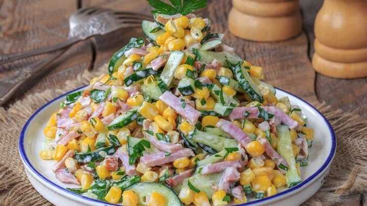 Салат с солеными огурцами: 323 домашних рецепта