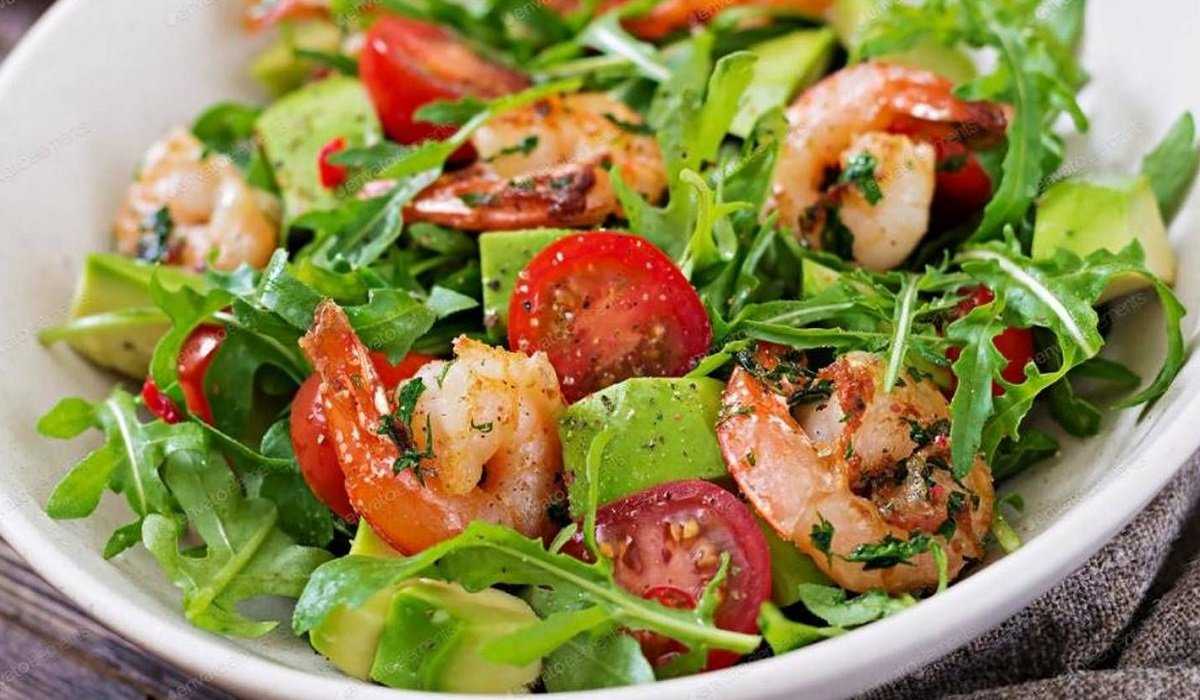 Салат с рукколой и креветками – 8 рецептов