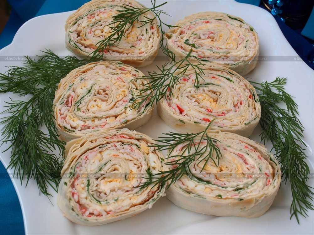 Рулеты из лаваша с разными начинками на праздничный стол — простые и вкусные рецепты на новый год 2023