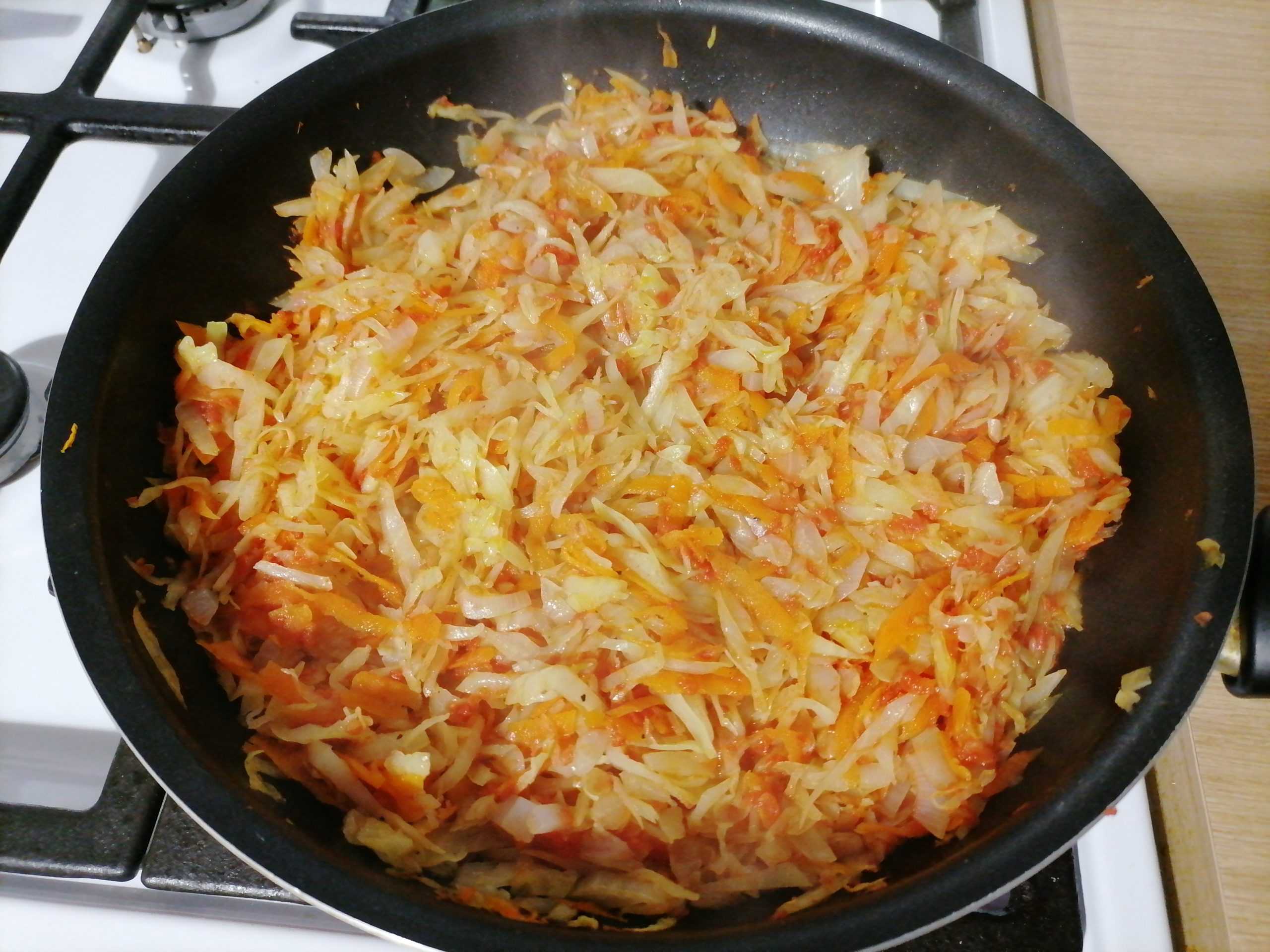 Тушеная капуста с рисом – 9 рецептов