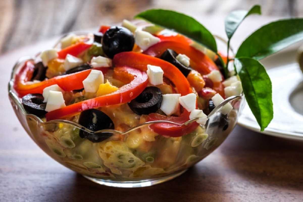 Рецепты легких салатов с курицей и листовым салатом