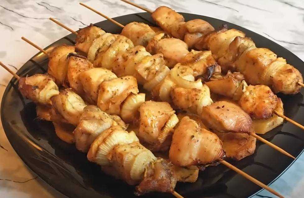 Куриное филе на шпажках на сковороде - 12 пошаговых фото в рецепте
