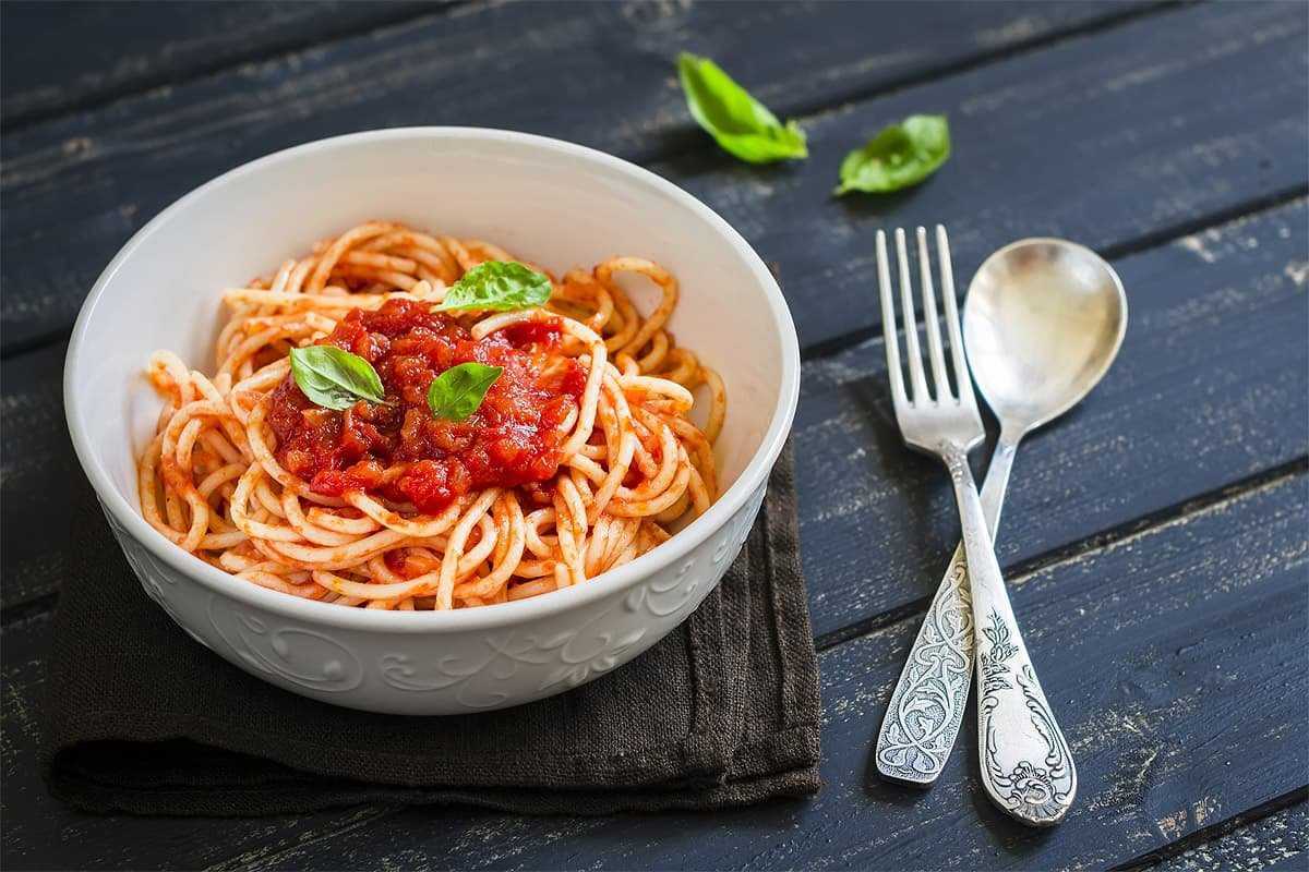 Макароны с овощами - 8 рецептов с фаршем, курицей, сыром