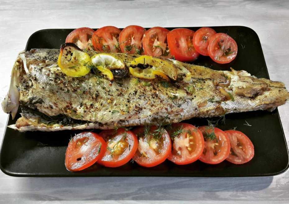 Запеченная рыба в духовке в фольге: рецепты с овощами