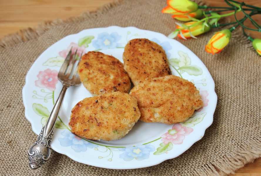 Котлеты из куриного фарша — 15 рецептов сочных и вкусных котлет