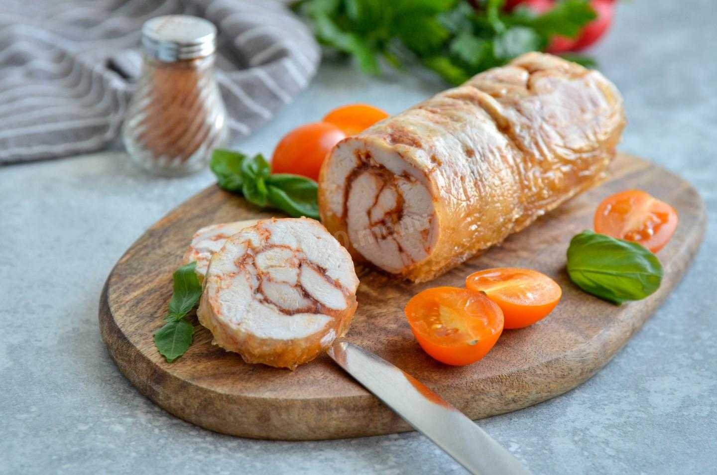 Куриный рулет с желатином в пищевой пленке — 5 рецептов