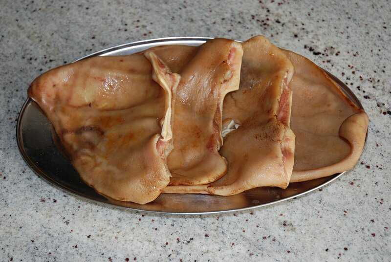 Как вкусно и быстро приготовить свиные уши в домашних условиях — рецепты