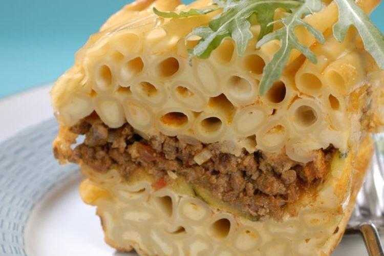 Вермишелевая запеканка с фаршем — 5 самых вкусных рецептов