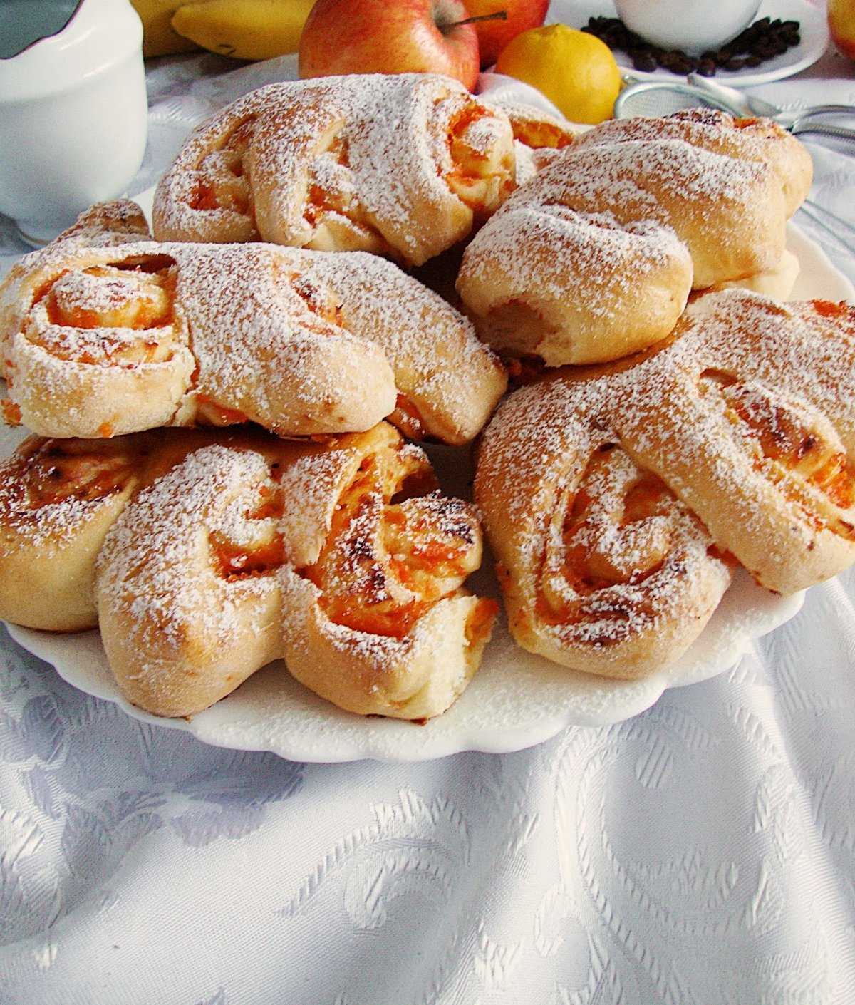 Булочки с повидлом + как красиво заворачивать булочки из дрожжевого теста