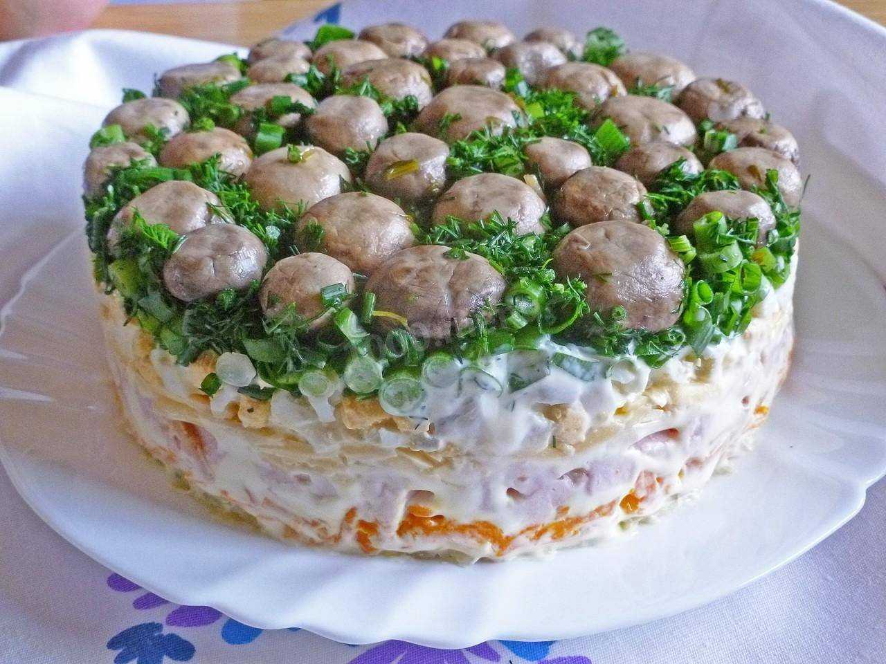 Салат на зиму с грибами: с шампиньонами, с фасолью, с баклажанами и овощами
