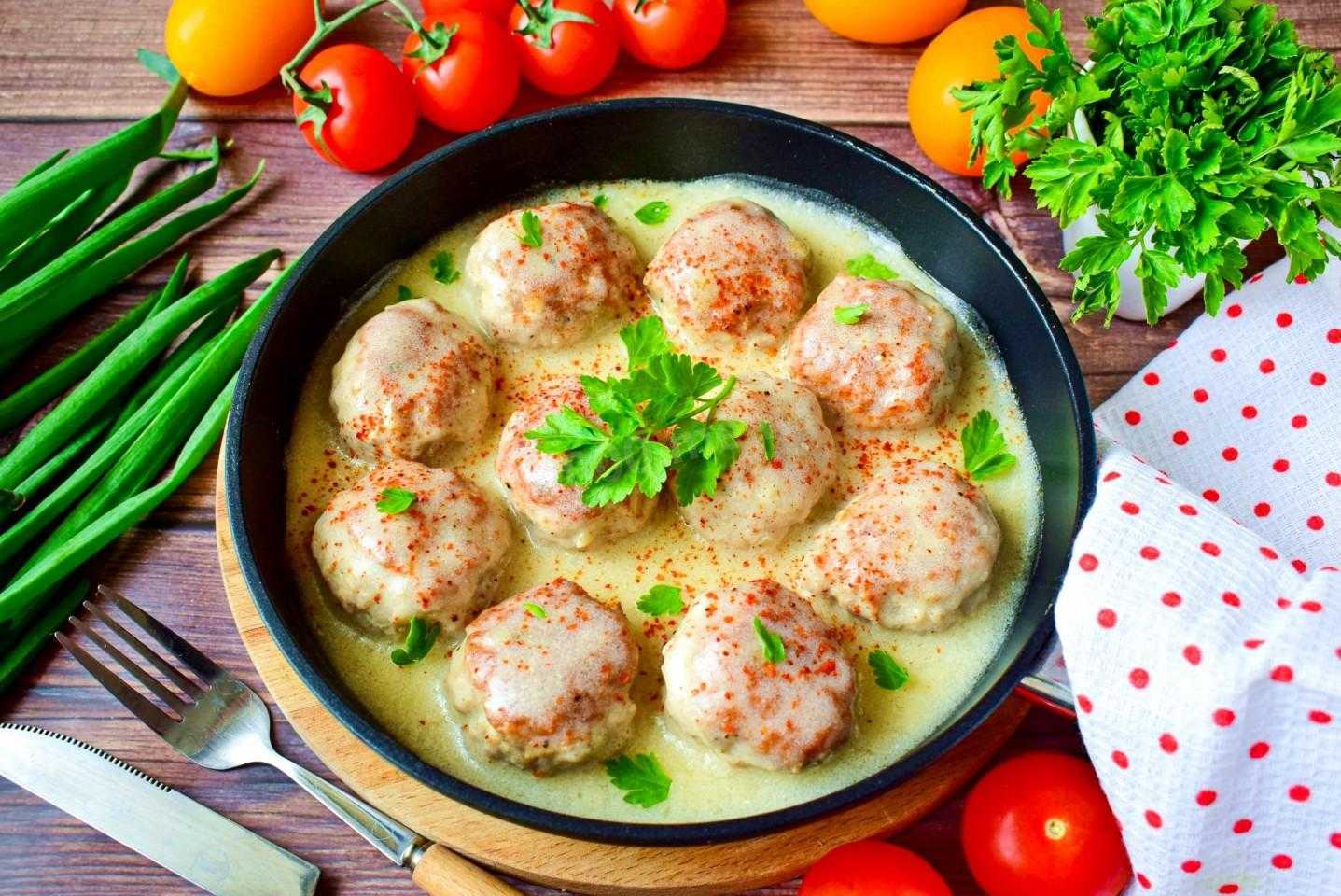 Фрикадельки с картошкой в томатном соусе пошаговый рецепт