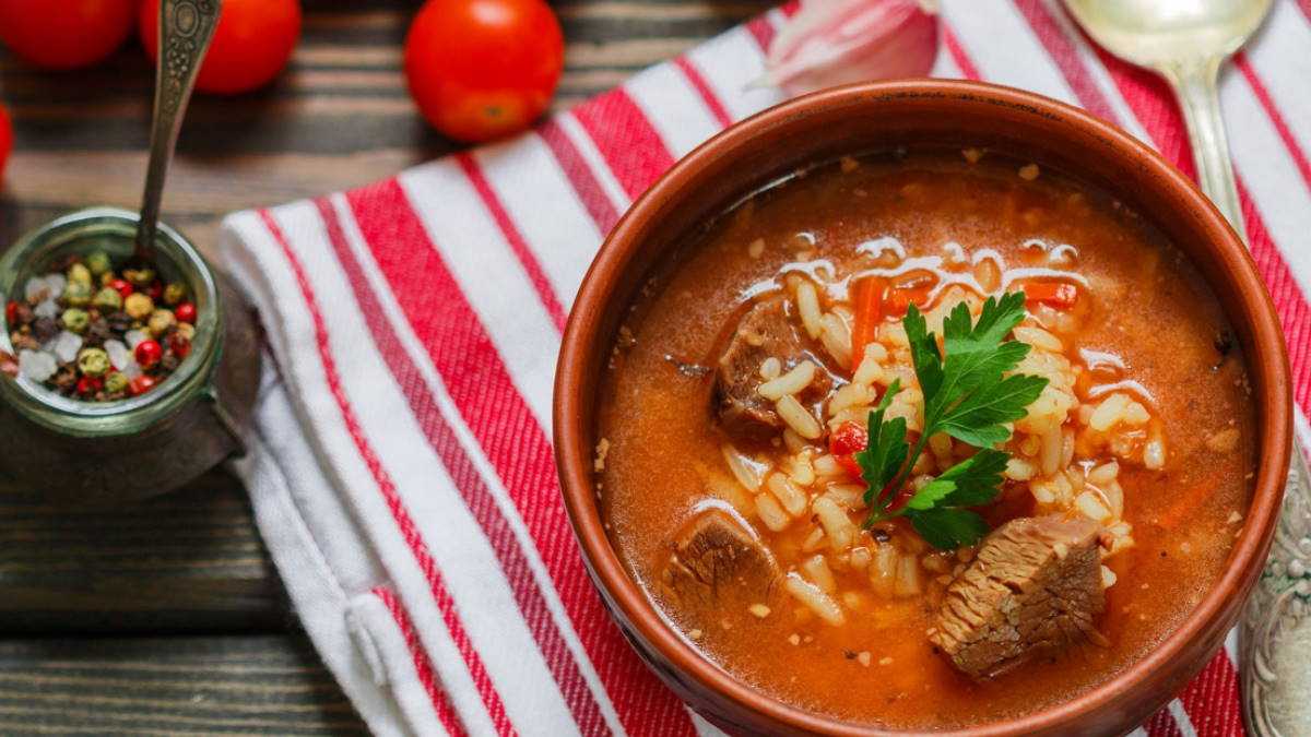 Какой суп сварить на говяжьем бульоне? лучшие рецепты вкусного супа горохового, фасолевого, грибного, овощного, с рисом, фрикадельками на говяжьем бульоне