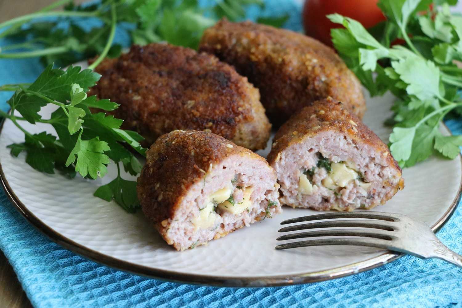 Картофельные гнёзда c петушками в духовке