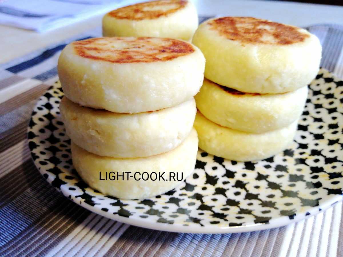 Нежные  воздушные сырники из творога классический пошаговый рецепт с фото от копилки кулинара - быстро и очень вкусно