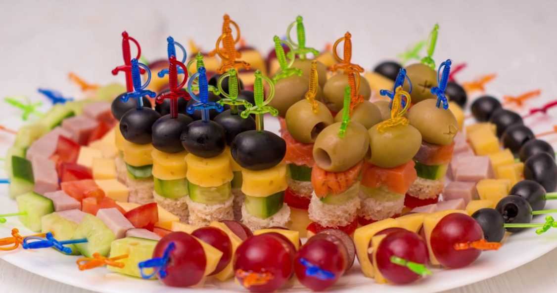 Канапе на новый год 2021: рецепты с фото, простые и вкусные    :: клео.ру