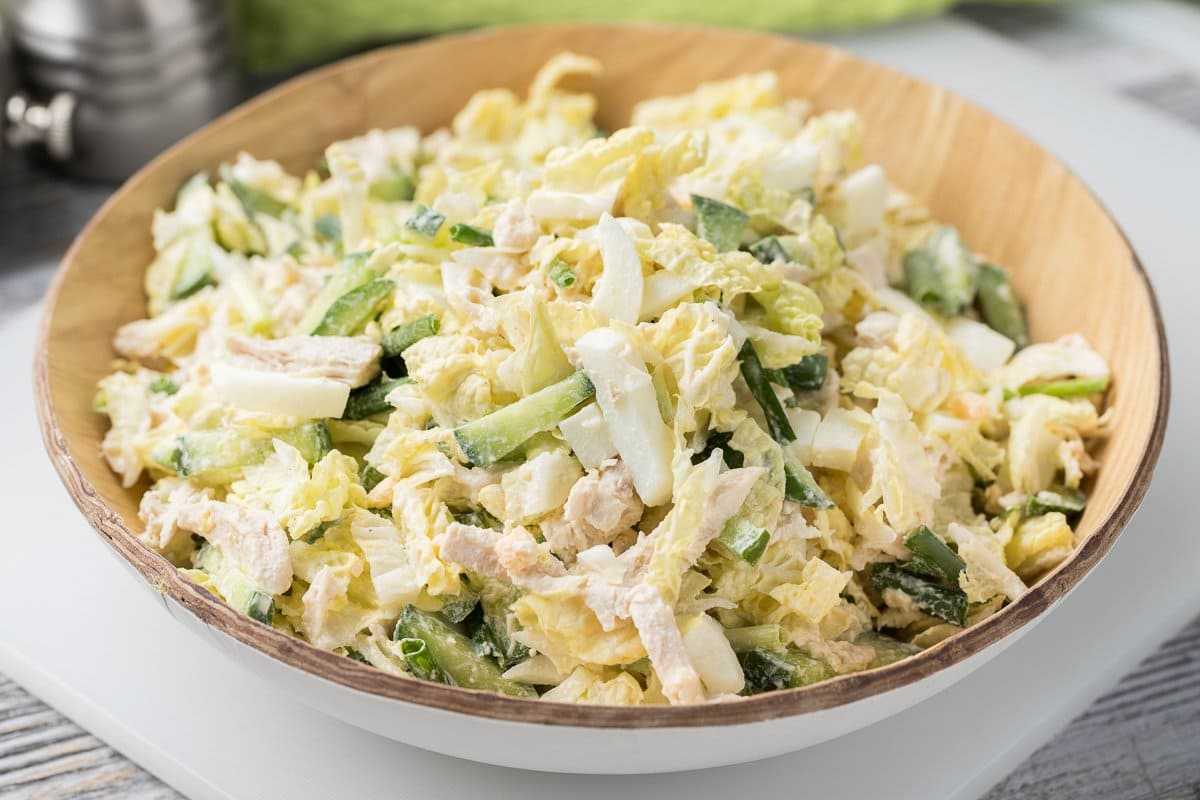 Постный салат из пекинской капусты