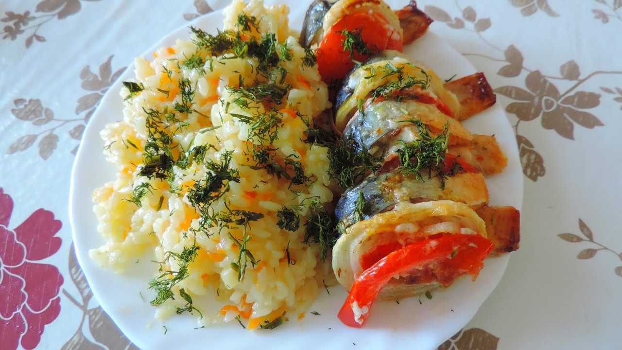 15 отличных рецептов скумбрии в фольге в духовке