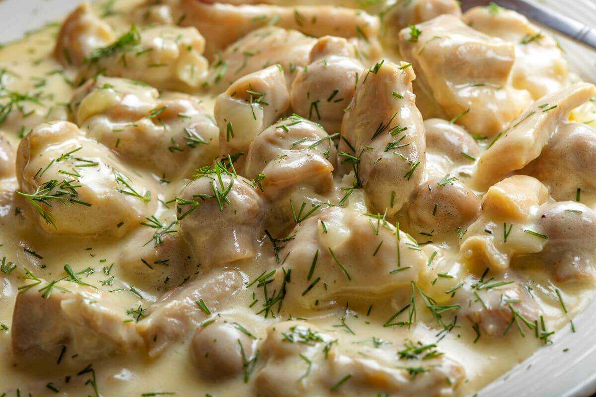 Паста с курицей в сливочном соусе - 11 рецептов приготовления пошагово - 1000.menu