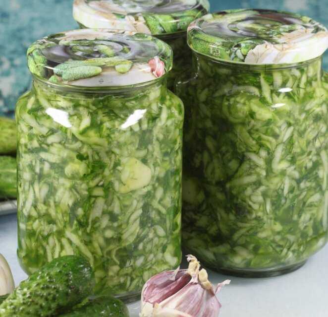 Рассольник с перловкой и солеными огурцами — 4 рецепта + видео