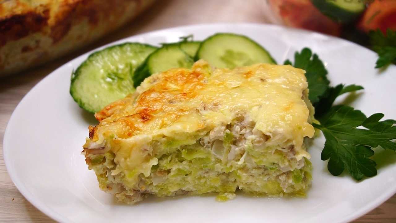 Курица с кабачками и картошкой в духовке