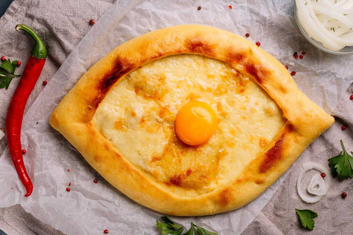 Хачапури по-аджарски - пошаговый рецепт с фото
