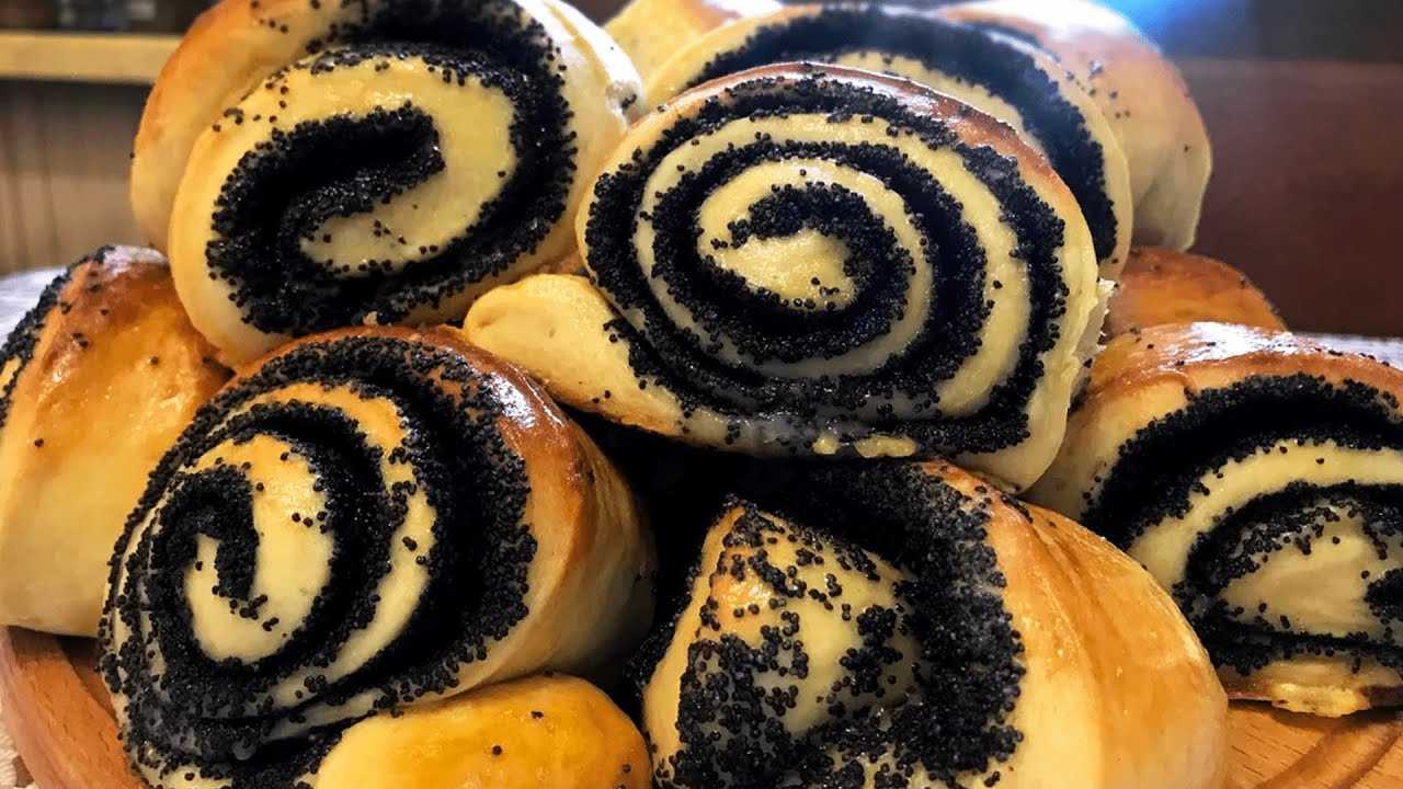Булочки с маком - 10 рецептов в духовке с пошаговыми фото