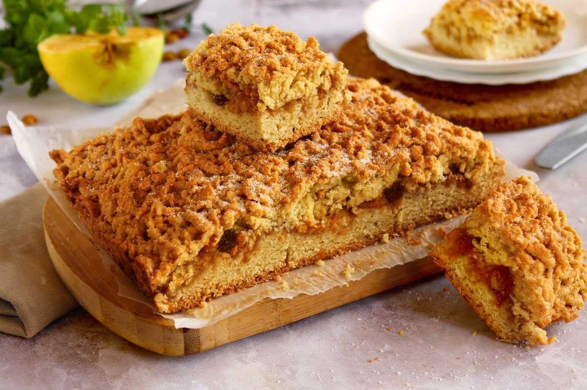 Пирог с ревенем – 8 вкусных рецептов