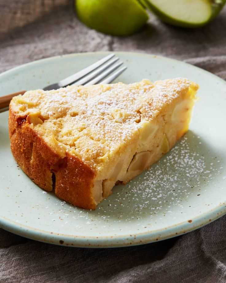 Французский яблочный пирог (gâteau invisible aux pommes) – пошаговый рецепт